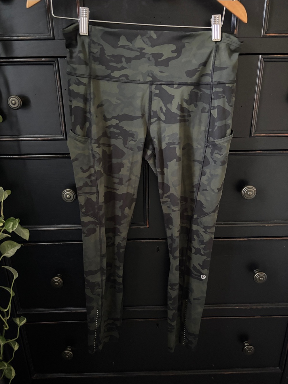 lululemon size 10 Fast & Free Reflective High-Rise Tights Incognito Camo Green